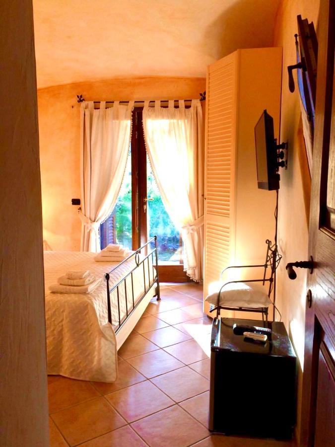 Villa Franci Санта Тереза Галура Екстериор снимка