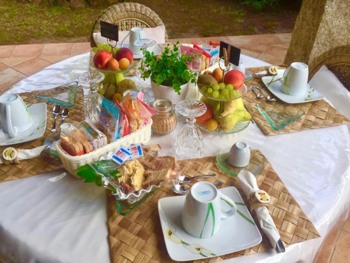Villa Franci Санта Тереза Галура Екстериор снимка